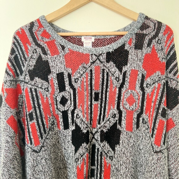 Mossimo Supply Womens‎ Sweater L/XL Gray Poncho Cape Batwing Knit Tribal Fringe - Picture 6 of 17